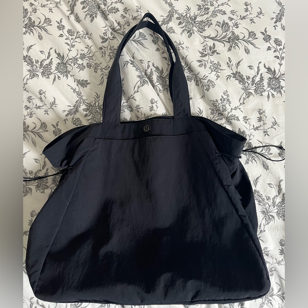 Lululemon Black Nylon Tote